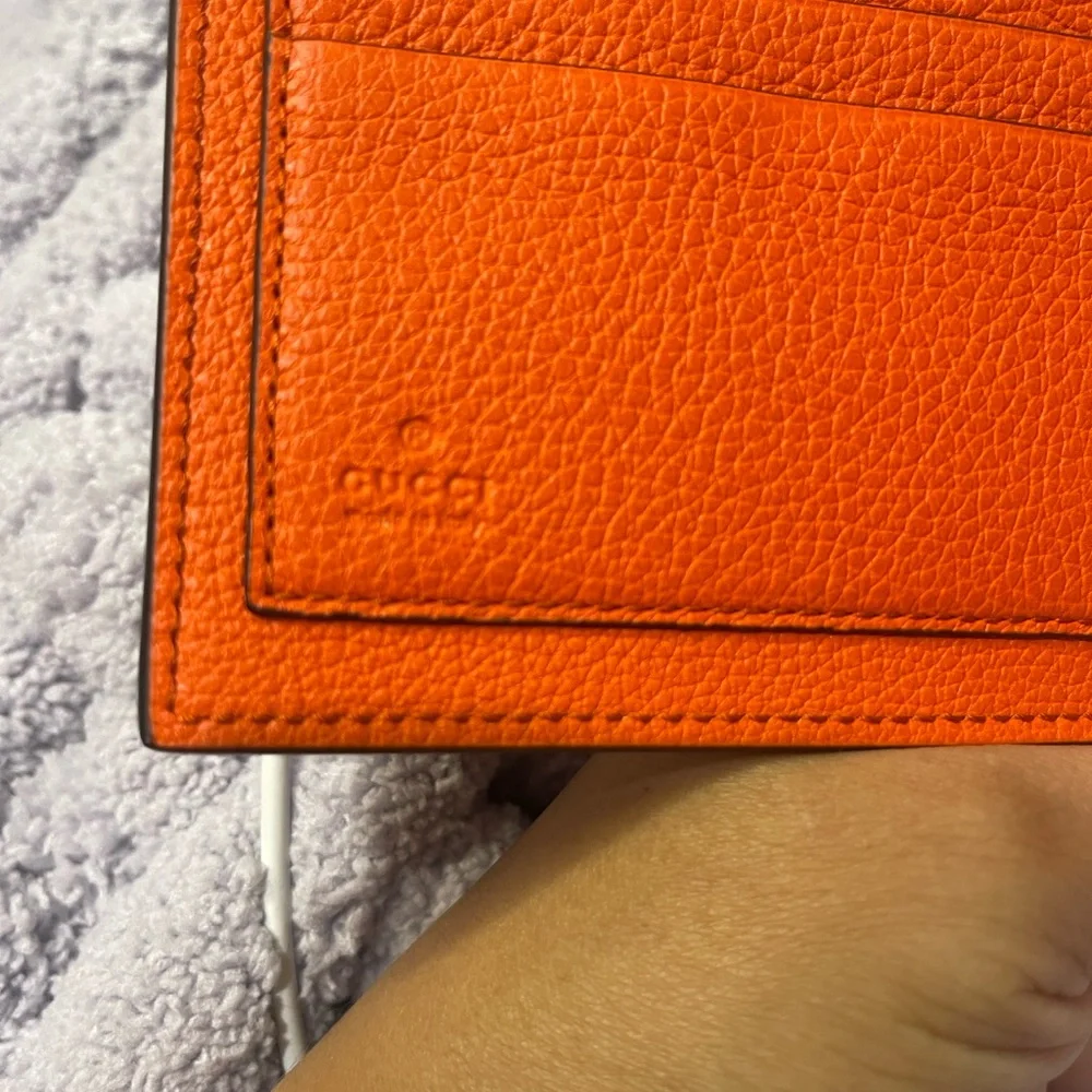 Gucci Bold Orange Leather Wallet - Picture 7 of 9